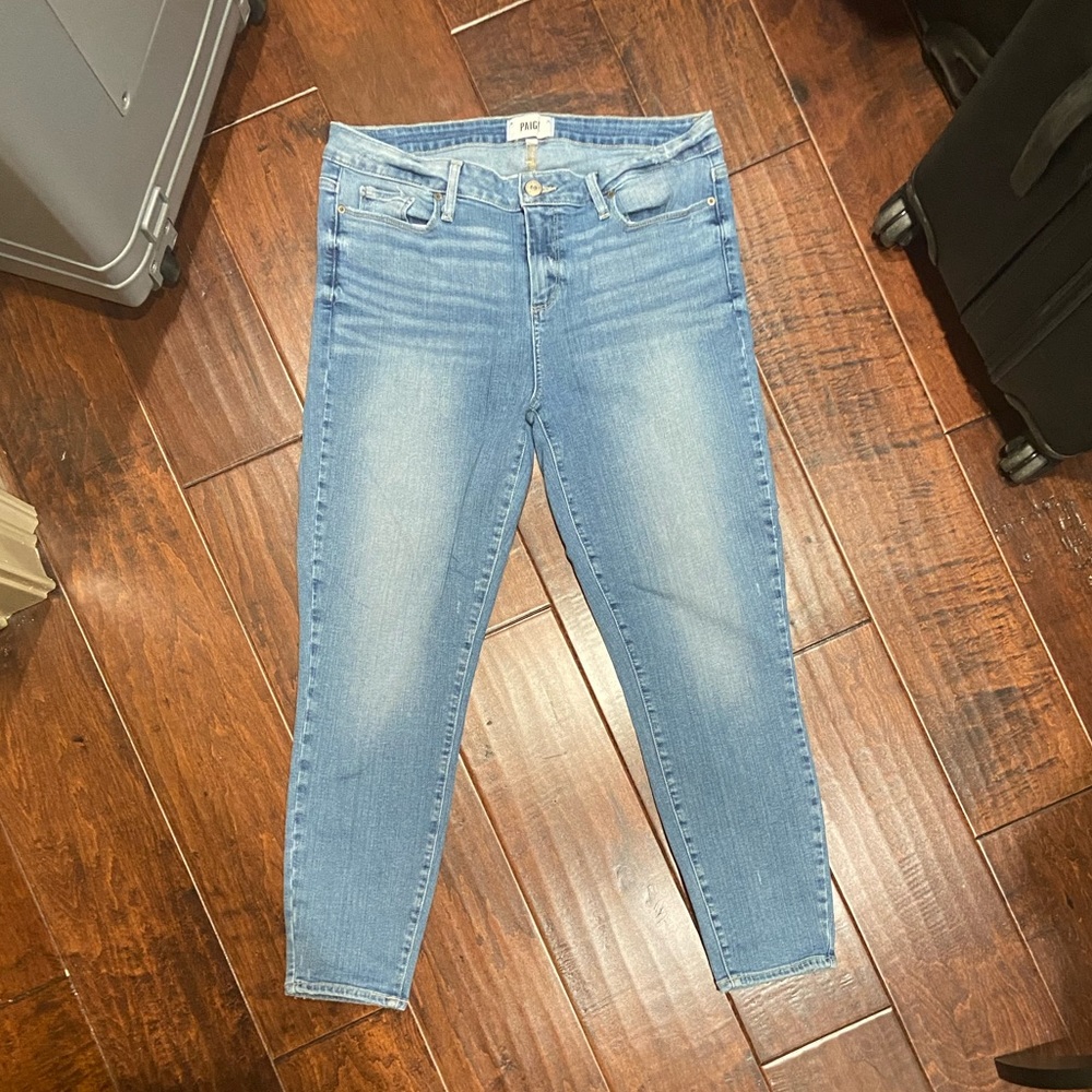 Paige Denim - Verdugo Crop Jean (Size 32) light blue wash distressed jeans
